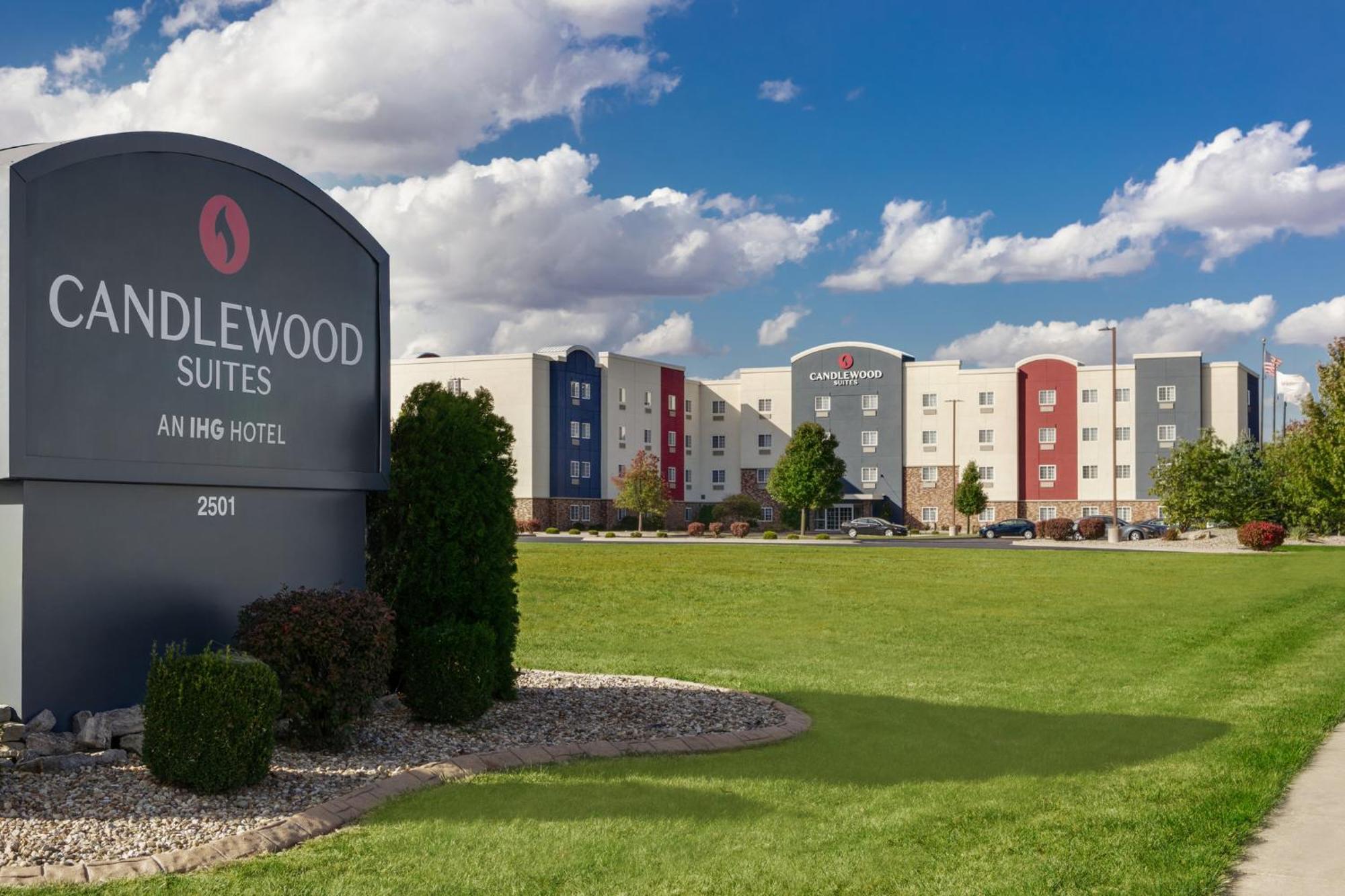 Candlewood Suites Columbus North, An Ihg Hotel Exterior photo